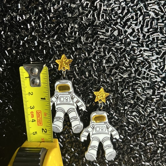 Astronaut Dangle Earrings(For Pierced)Ears Only - Picture 12 of 12